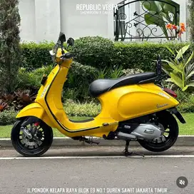 Piaggio Vespa SPRINT SPORT 150 IGET Tahun 2017 WARNA YELLOW