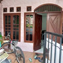 For Sale Rumah di Kompleks sekneg tangerang Blok A