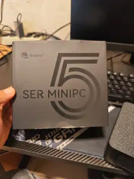 Minipc beelink SER5 ryzen 7 5800H + monitor