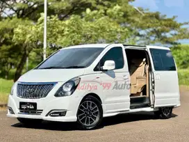 KM 50RB ASLI! HYUNDAI H1 ROYALE DIESEL LIMITED 2018/2017 AT HARGA MURA