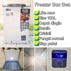 Freezer Box Gea 100 Liter Like New Bersih Orisinil Siap Pakai