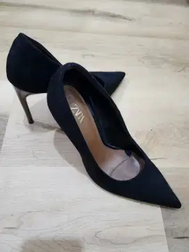 Sepatu zara warna hitam