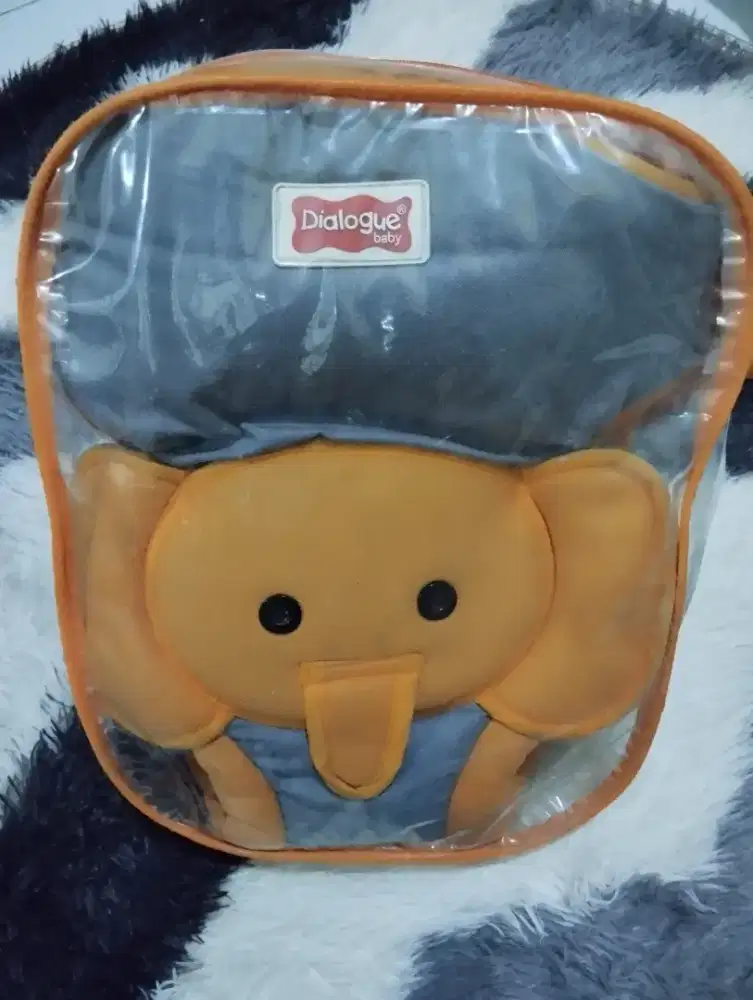 gendongan depan baby dialogue elephant