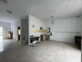 Dijual Rumah 2 Tingkat di Komplek Atria Residence Jalan Setia Budi
