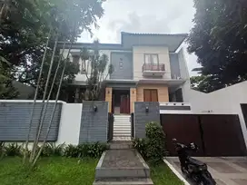 Disewakan Rumah Modern Minimalis Lokasi Tenang Area Pondok Indah