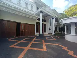 Disewakan Rumah Modern Classic Area Pondok Indah