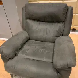 Sofa recliner cheers milford informa like new no minus
