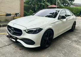 Mercedes-Benz C200 2023 Bensin