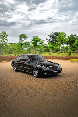 Mercedes Benz E240 AT 2003