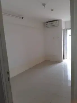 SEWA KOSONGAN APARTEMEN BASSURA CITY