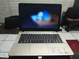 Anti Lelet dgn SSD 240GB
Laptop Asus X441U intel core i3-7020U
