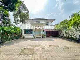 Disewakan Rumah Pinggir Jalan Bisa Utk Office/Hunian Area Antasari