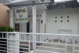 Dijual Rumah SHM dengan Atap Baja Ringan dan Siap Huni