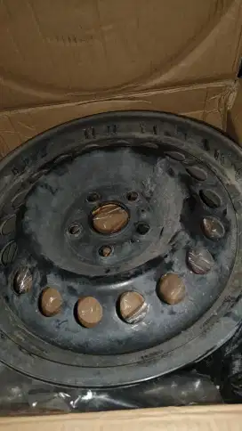 Velg kaleng R15+cover Daihatsu pcd 5x100
