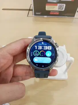 Huawei watch GT 5 blue