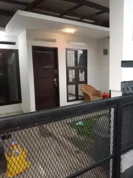 Dikontrakan Rumah Neglasari Belakang Kantor Polisi Ujungberung