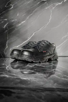 Pabrik harga sepatu Pendek Mojokerto