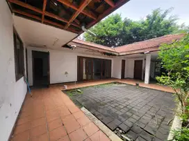 Dijual Rumah Villa Asri Strategis Di Daerah Ciumbeleuit Kota Bandung