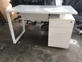 meja laci kantor uk 120