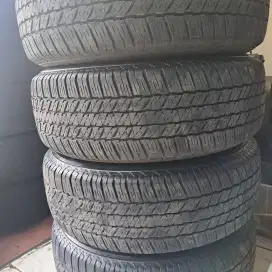 Ban mobil fortuner pajero 265 60 18 bridgestone dueler ht