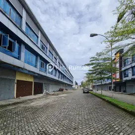 DIJUAL RUKO JALAN PADANG GOLF KOMPLEK CBD POLONIA (Hendy)