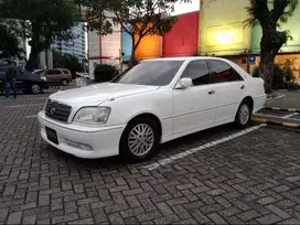 2002 Toyota Crown Royal Saloon