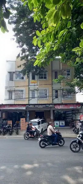 Dijual segera Ruko 3,5 Lantai Portal Ciledug