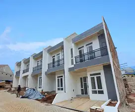 RUMAH 2 LANTAI NYAMAN DAN STRATEGIS 10 MENIT UIN CIPUTAT