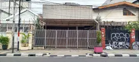JUAL MURAH ruko 9 X 41, 3 Lantai di Jatinegara Barat, Bali Mester