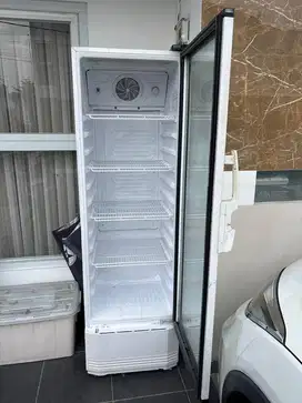 Dijual cepat showcase polytron scn 231 normal dingin