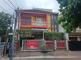 Di jual 1 bidang tanah dengan total luas 118 m2 berikut bangunan