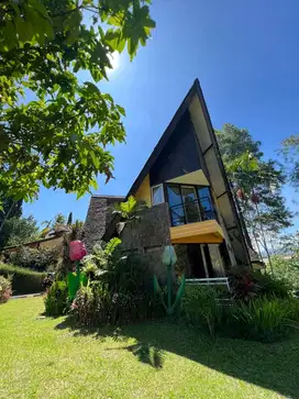Dijual Villa batu klub bunga