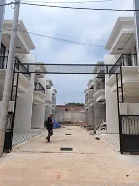 RUMAH 2 LANTAI LOKASI STRATEGIS DI TENGAH PUSAT KOTA DEPOK