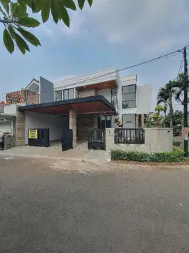 DIJUAL  RUMAH  SIAP HUNI DALAM CLUSTER SEKTOR 9 BINTARO.