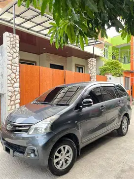 AVANZA G 1.3 A/T 2014