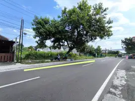 Tanah pekarangan luas Pinggir Jalan Raya dekat Bandara Dan Tol