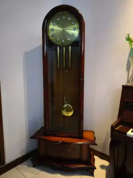 Lonceng Junghans