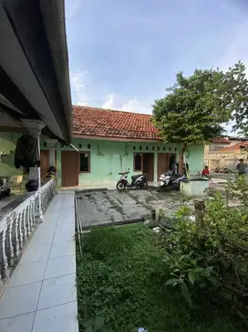 DIJUAL RUMAH TINGGAL + KONTRAKAN 4 PINTU - LOKASI STRATEGIS PONDOK GED