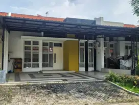 Bonus Furnished Rumah Bagus Graha Padma
