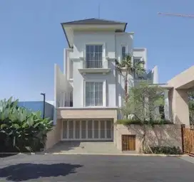RUMAH MEWAH BARU CLUSTER SOUTH GROVE SERENIA HILLS LEBAK BULUS