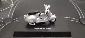 Die Cast Miniatur Vespa 150 GS (1955}