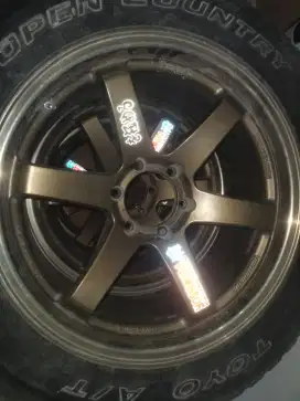 Dijual velg Ring 20 beserta ban toyo bekas mobil Fortuner TRD 2023