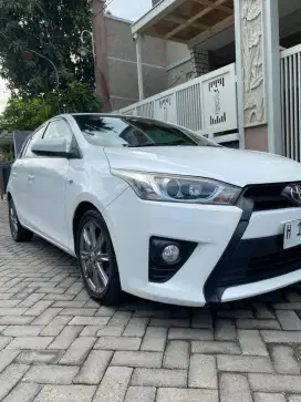 Yaris 2015/2014 AT Putih istimewa original mulus