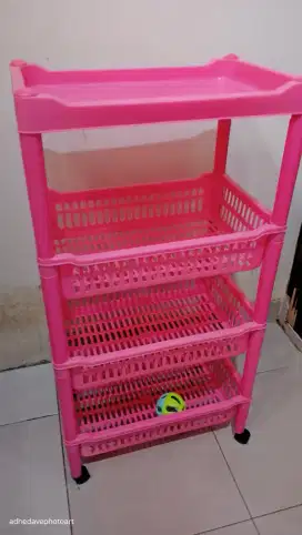 Rak Plastik serbaguna bekas