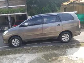 Toyota Kijang Innova 2010 Diesel