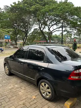Proton Saga 2010 Bensin