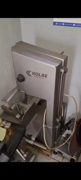 Mesin potong daging KOLBE