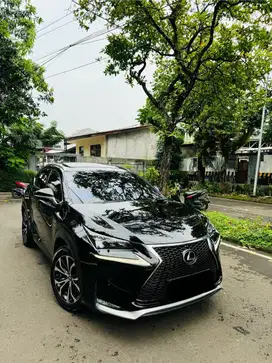 Lexus NX200T Sport Sunroof Tgn1, Camera360, Mewah Siap pakai