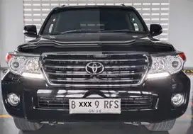 Di Jual Mobil LAND CRUISER TAHUN 2012