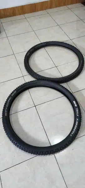 Ban sepeda schwalbe nobby nic